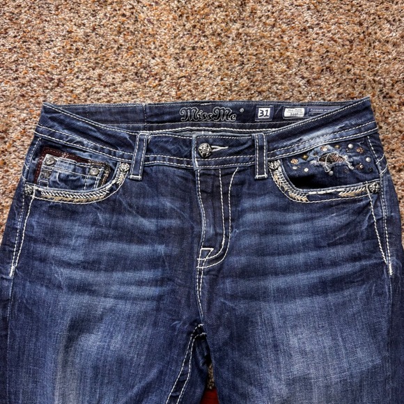 Miss Me Womens Mid Rise Bootcut Jeans MP8518B Dark Wash Embellished Size 31x34 - Picture 6 of 10